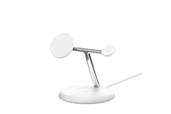 Station de recharge aimantee 3-en-1 (telephone, Apple Watch et AirPods), 15W, magnetique et compatible Qi2 adaptateur secteur et cable de 1,5m inclus, blanc.